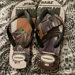 Havaianas Mandalorian Flip Flops with Black Straps